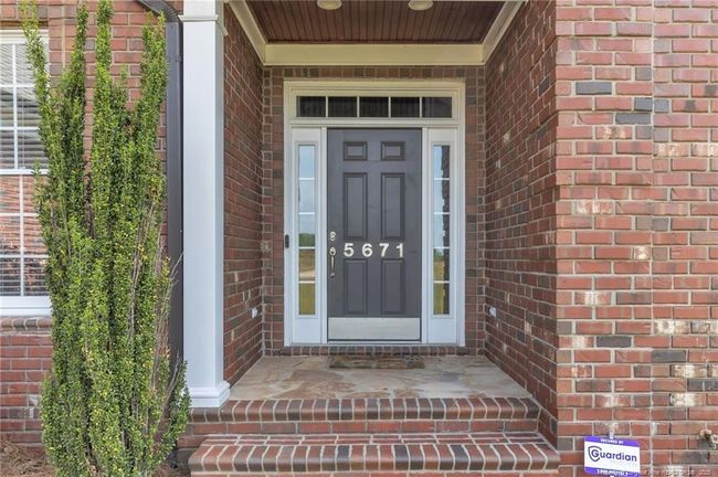 Front door | Image 6
