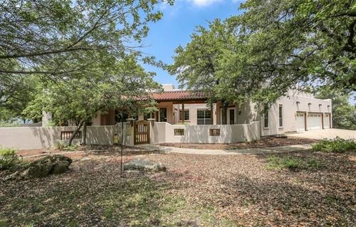 9776 Arroyo Dr, Belton, TX, 76513-7260 | Card Image