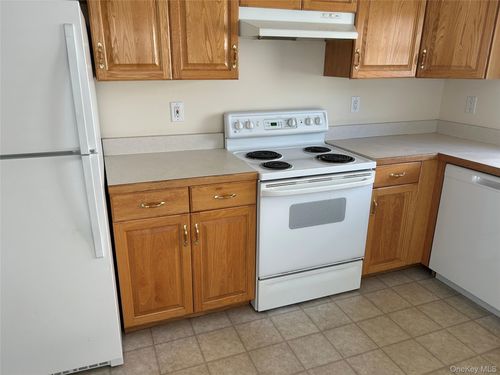 30-30 Woodside Avenue, Harrison, NY, 10604 | Card Image