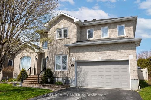 48 De La Rive Dr, Embrun, ON, K0A1W0 | Card Image