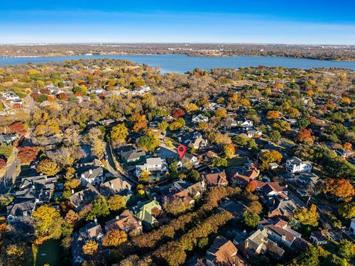 7004 Irongate Ln, Dallas, TX, 75214-3240 | Card Image