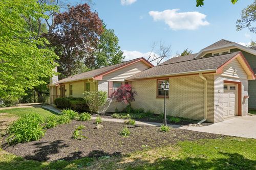7130 Maple Ter, Wauwatosa, WI, 53213 | Card Image