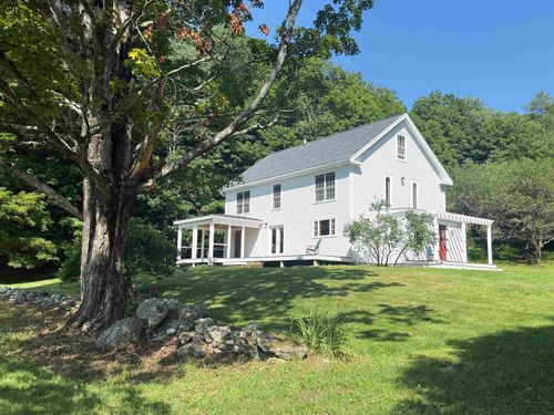 31 S Hollow Rd, Warren, VT, 05674-4547 | Card Image