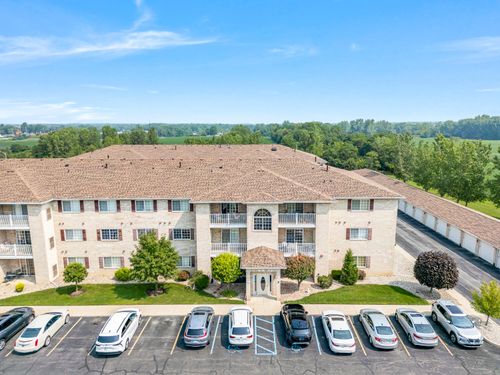 unit-25-2001 W 75th Pl, Merrillville, IN, 46410-7519 | Card Image