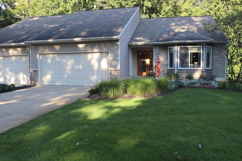 7047-3695 Westwoods Drive, Salem Township, MI, 49323 | Card Image