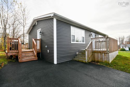 5 Sampson Dr, Lower Sackville, NS, B4C2T7 | Card Image