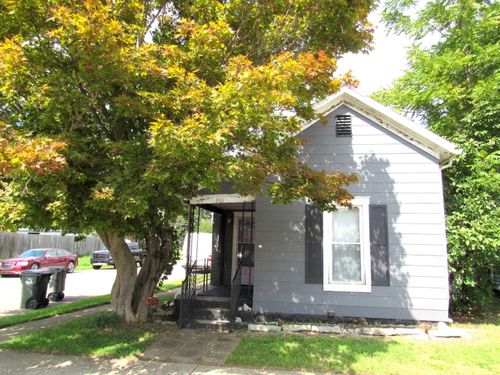 901 E Canal St, Troy, OH, 45373-3741 | Card Image