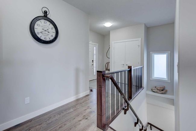 653 Edgefield Gate, Home with 4 bedrooms, 3 bathrooms and 4 parking in Strathmore AB | Image 2
