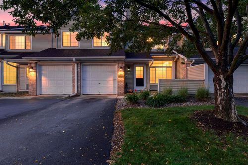 111-15345 Greenhaven Ln, Burnsville, MN, 55306-1617 | Card Image