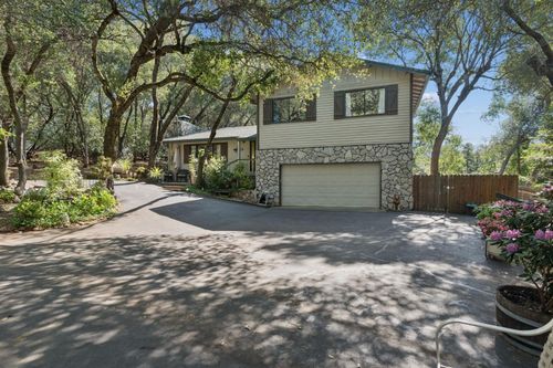 6320 Zamora Dr, Placerville, CA, 95667-6738 | Card Image