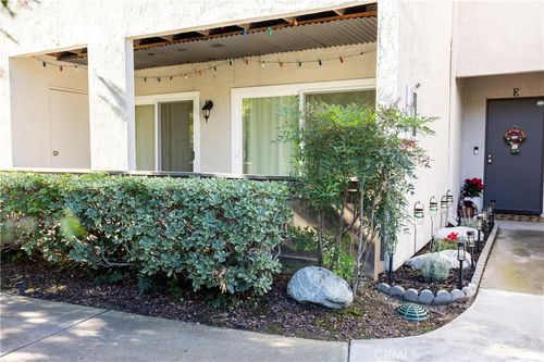 21991 Rimhurst, Lake Forest, CA, 92630 | Card Image