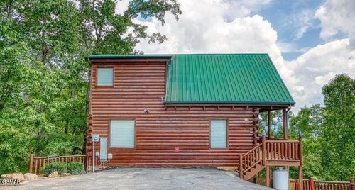 1-2251 Upper Middle Creek Rd, Sevierville, TN, 37876-7609 | Card Image