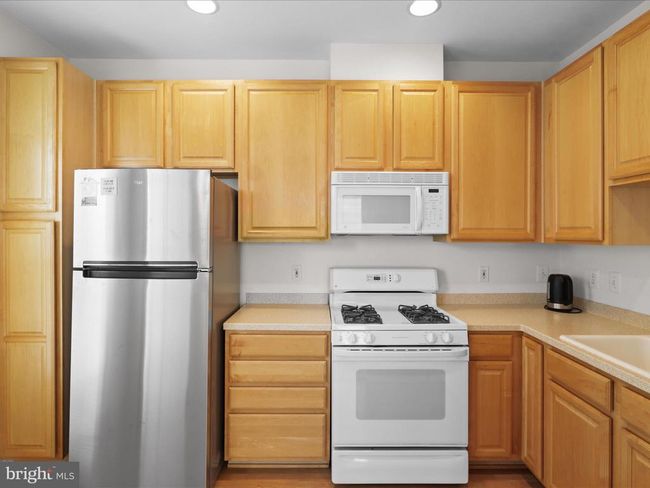 UNIT-310 - 2921 Deer Hollow Way, Condo with 3 bedrooms, 2 bathrooms and null parking in FAIRFAX VA | Image 12