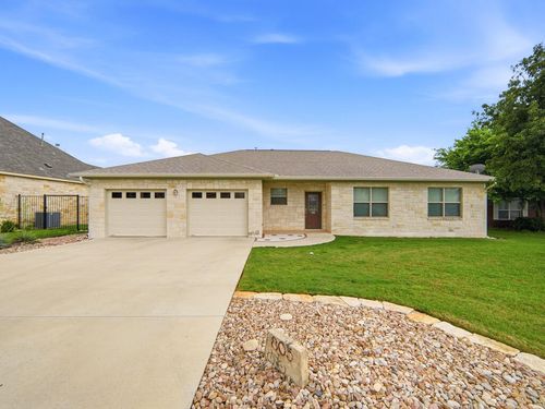 805 Scarlet Oak Ct, Fredericksburg, TX, 78624-5295 | Card Image