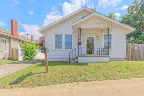 2403 Bailey Ave, Chattanooga, TN, 37404-3310 | Card Image