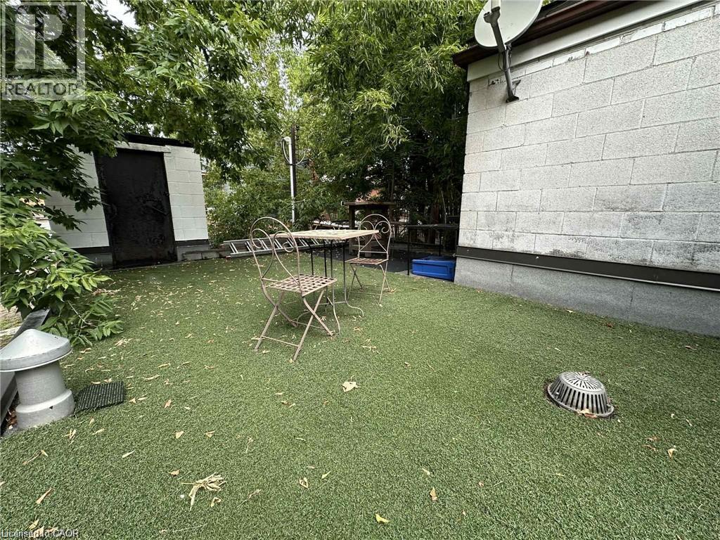 Residential Lease in Hamilton 4