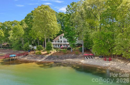 139 Hawks Point Dr, Troutman, NC, 28166-7654 | Card Image