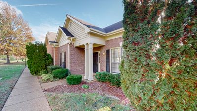 8812 Sawyer Brown Rd, Condo with 3 bedrooms, 3 bathrooms and 2 parking in Nashville TN | Image 2