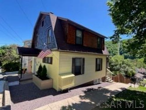 845 Fernwood Pl, Johnstown, PA, 15905-4003 | Card Image