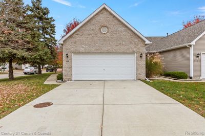 2 Car Attached Garage | Image 3