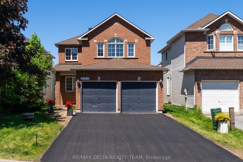 2164 Sojourn St, Orleans, ON, K4A4E2 | Card Image