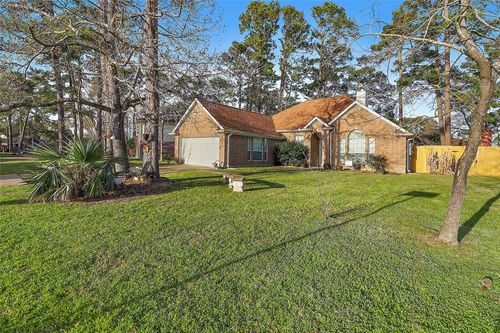15702 W Astern Dr, Crosby, TX, 77532-5702 | Card Image