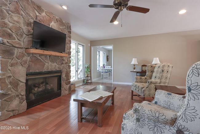 180 Pine Vista Dr, House other with 3 bedrooms, 2 bathrooms and 2 parking in Pinehurst NC | Image 7