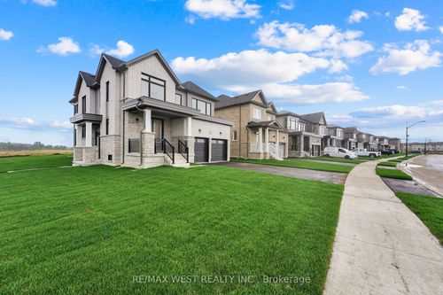 160 Union Blvd, Wasaga Beach, ON, L9Z0N9 | Card Image
