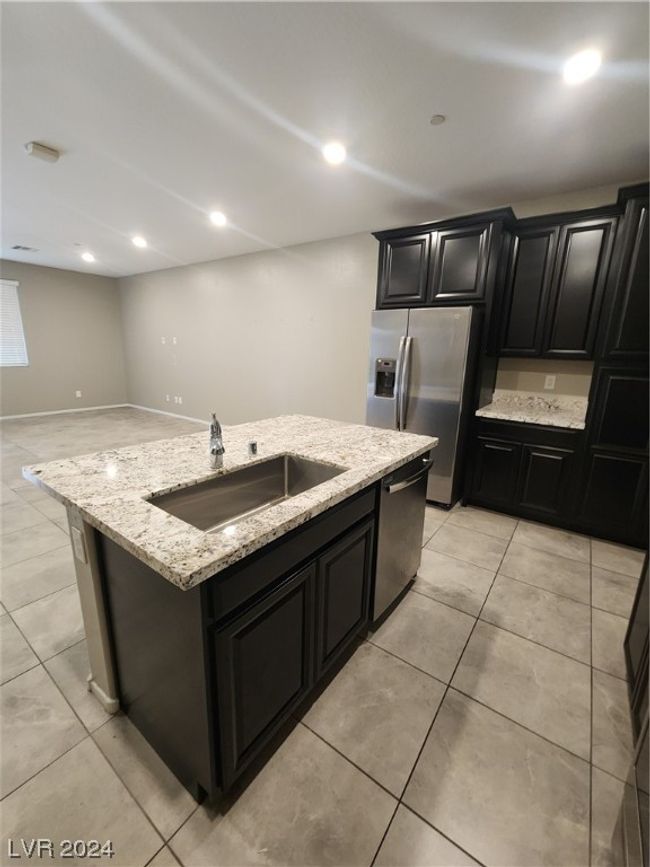 6247 Melford Sound St, Townhouse with 3 bedrooms, 3 bathrooms and null parking in Las Vegas NV | Image 8