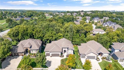 12298 Mesquite St, Olathe, KS, 66061-5904 | Card Image