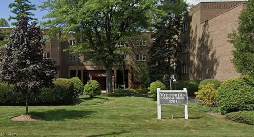 3701 Mayfield Rd, Cleveland Heights, OH, 44121-1764 | Card Image