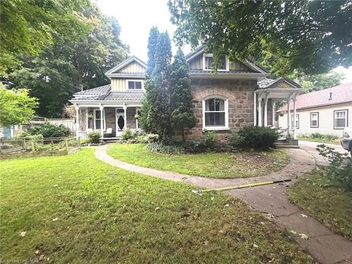 63 Birch St, Cambridge, ON, N1R2M6 | Card Image