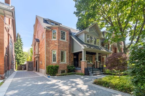 37 St Andrews Gdns, Toronto, ON, M4W2C9 | Card Image