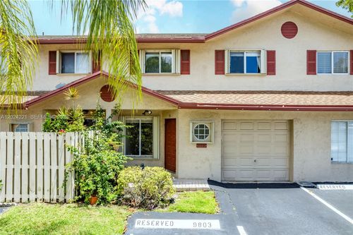 9803 Nw 37th St, Sunrise, FL, 33351-8601 | Card Image