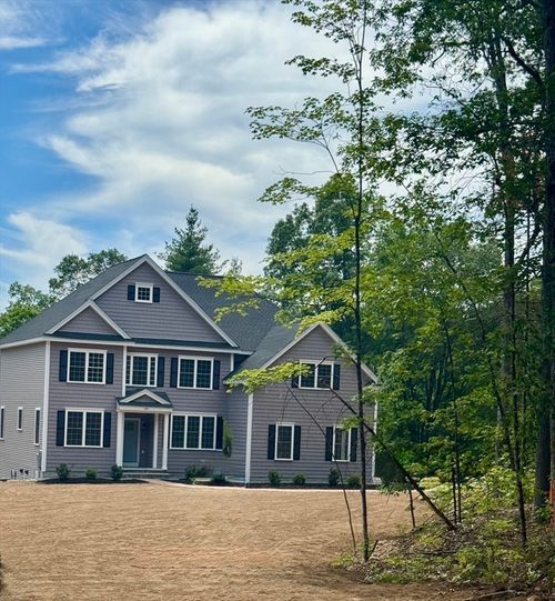 200 Randall Rd, Berlin, MA, 01503-1106 | Card Image