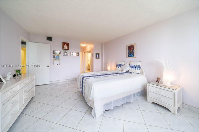 APT-508 - 3800 S Ocean Dr, Condo with 1 bedrooms, 2 bathrooms and null parking in Hollywood FL | Image 19