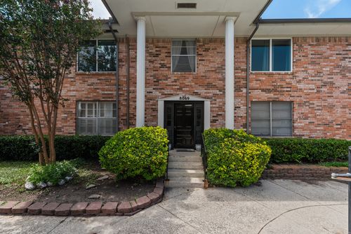 216-8069 Meadow Rd, Dallas, TX, 75231-3418 | Card Image