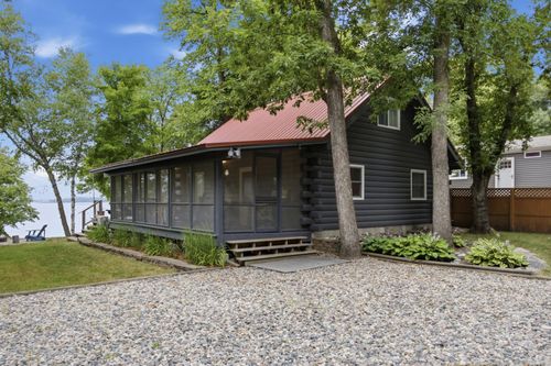 44591 Crystal Hills Way, Pelican Rapids, MN, 56572-7528 | Card Image