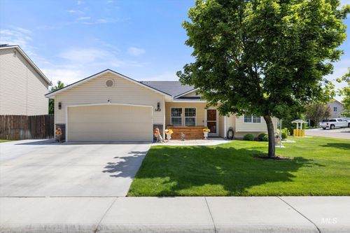 5401 Barkley Way, Caldwell, ID, 83607-5195 | Card Image