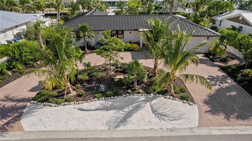 624 Dundee Ln, HOLMES BEACH, FL, 34217-1216 | Card Image