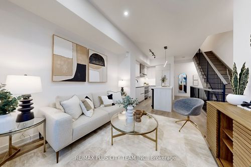 118 Peter St, Toronto, ON, M5V2G7 | Card Image