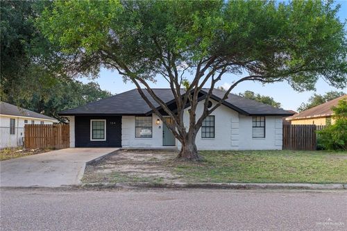 104 Aldrin St, Donna, TX, 78537-2405 | Card Image