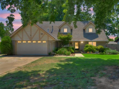 2972 E 76th St, Tulsa, OK, 74136-8719 | Card Image