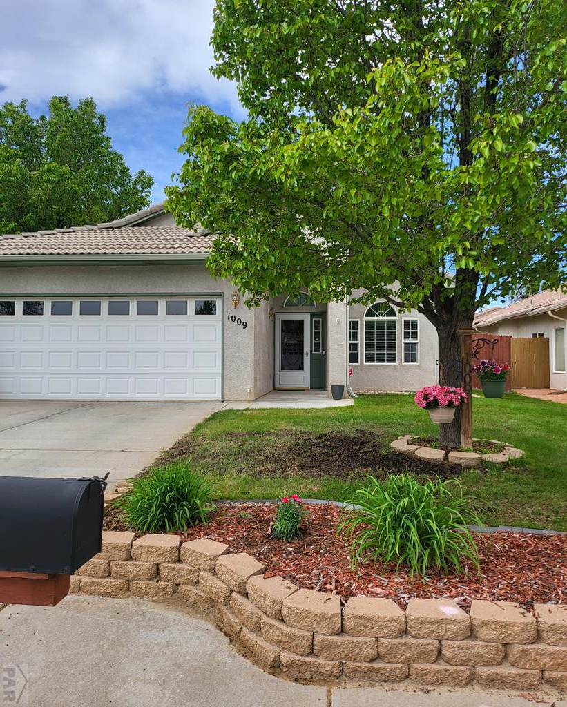 Maplecrest Dr, Pueblo, CO 81005