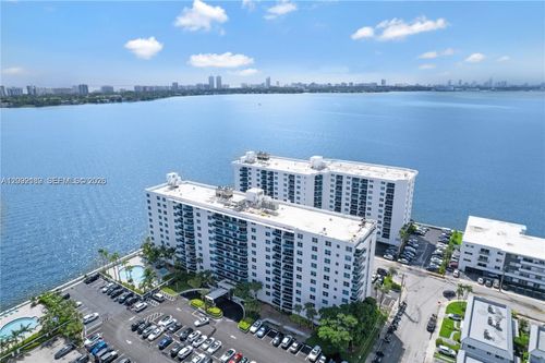 2m-7501 E Treasure Dr, North Bay Village, FL, 33141-4301 | Card Image