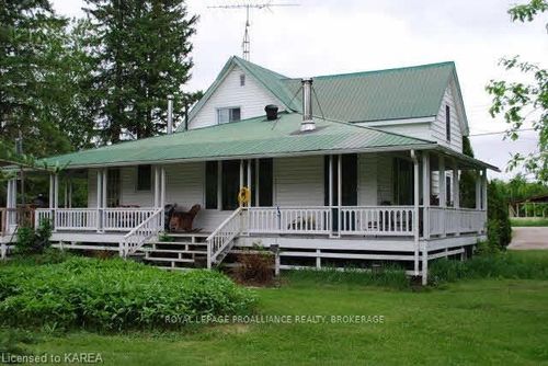 13 William St, Delta, ON, K0E1G0 | Card Image