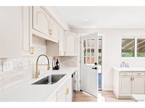 11831 W 70th Pl, Arvada, CO, 80004-2521 | Card Image
