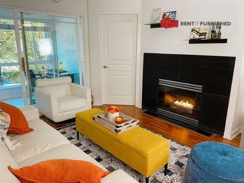 204-3333 W 4th Avenue, Vancouver, BC, V6R1N6 | Card Image