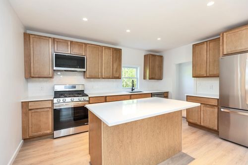 59 Hooksett Rd, Auburn, NH, 03032-3229 | Card Image