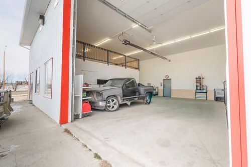 5222 44 St, Rocky Mountain House, AB, T4T0C3 | Card Image